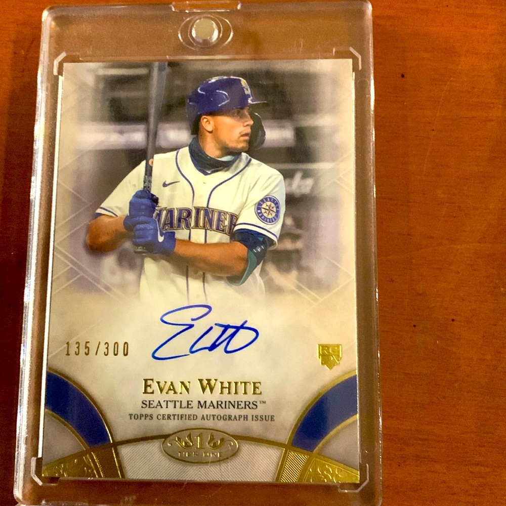 Evan White Auto /300